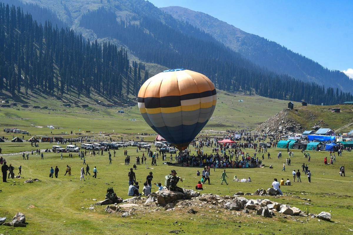 Featured image for Hidden Kashmir: Offbeat Places & Untouched Beauty tour package