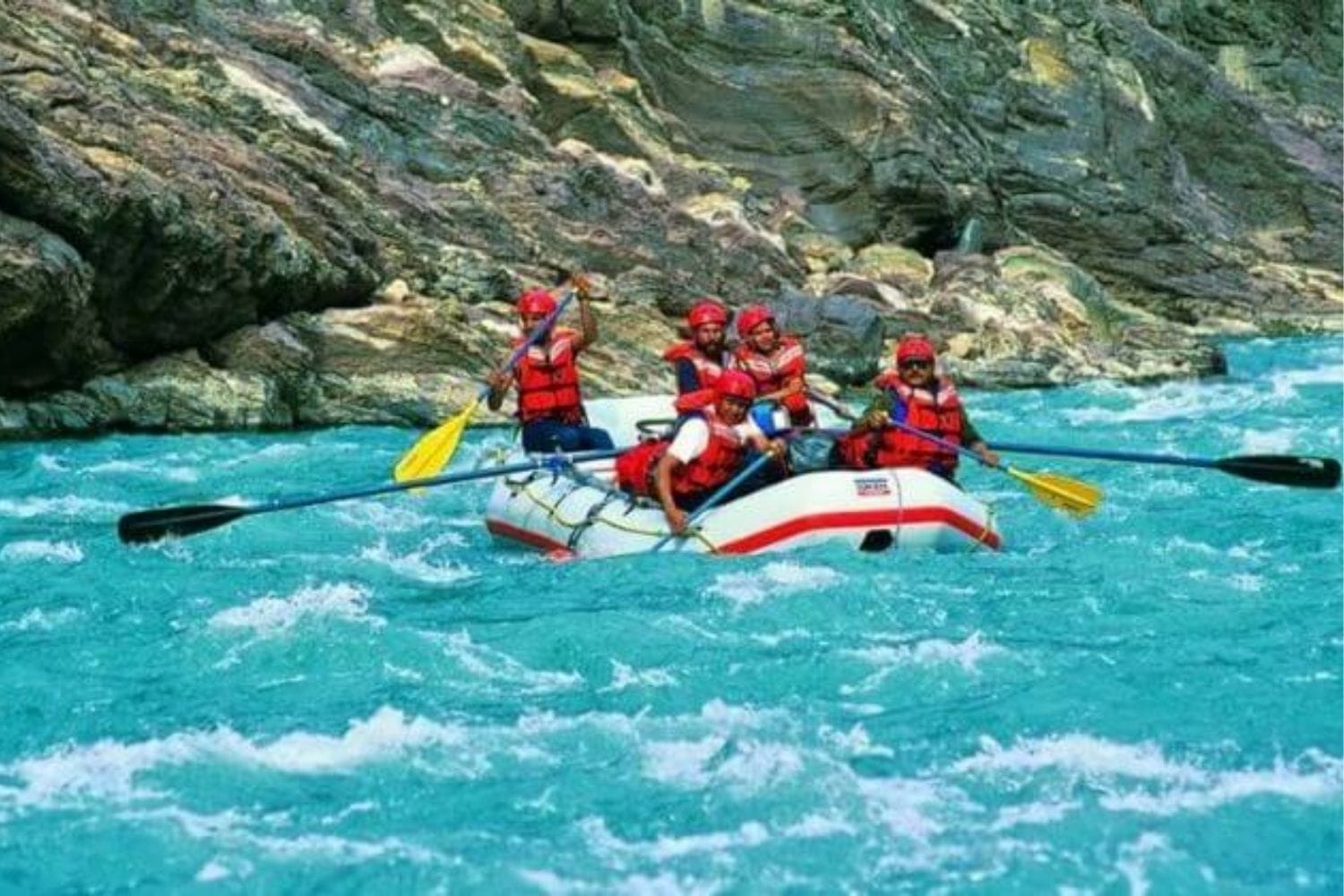 Featured image for Beat the Heat in Heaven: Kashmir Summer Getaway tour package